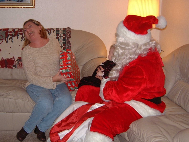 Hildebrand Christmas ScreenSaver/800x600_2002-12-24 Christmas Eve 27.jpg